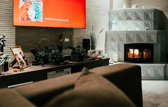 PhotonBeam 48" Curved LED TV - Image 4